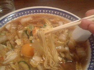 彩華 サイカラーメン大(玉子入) 麺