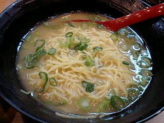 てっぺん 特製とんこつ 替玉