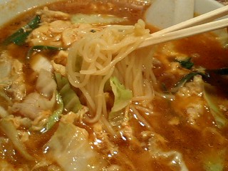 餃子の王将 辛玉ラーメン 麺