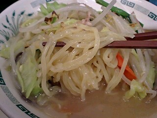 日高屋 野菜たっぷりタンメン 麺