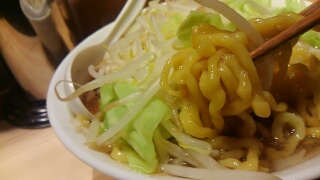 激流 野菜入大(にんにく無し) 麺
