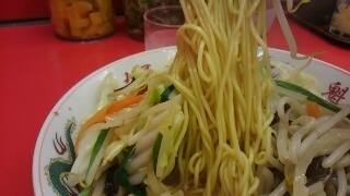 ラーメン魁力屋 野菜たっぷりタンメン 麺