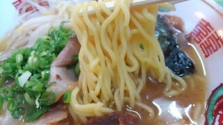 紫川ラーメン ラーメン 麺