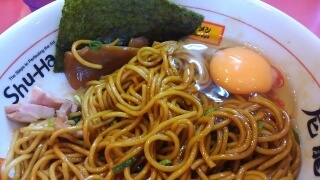 ラーメンたんろん 油そばブラック(大盛) 生卵