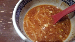 三田製麺所 濃厚魚介味噌つけ麺 割りスープ