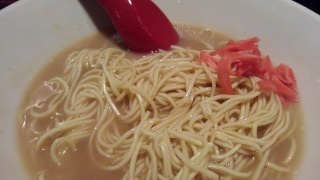 博多新風ラーメン食堂 博多豚骨白 替玉